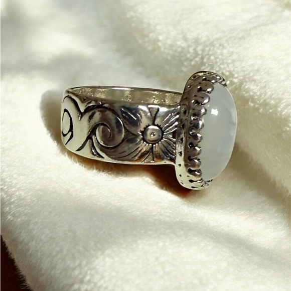 Elegant Silver Unique Fashion Vintage Bohemian Style Floral Ring - Picture 4 of 6